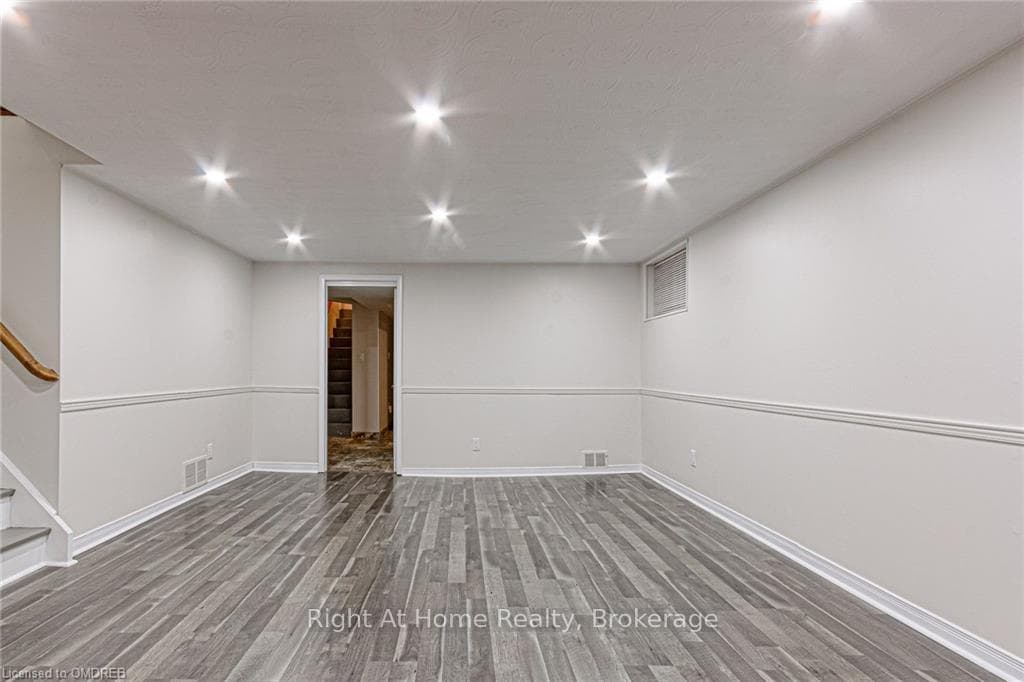 229 SIMON Drive photo 37
