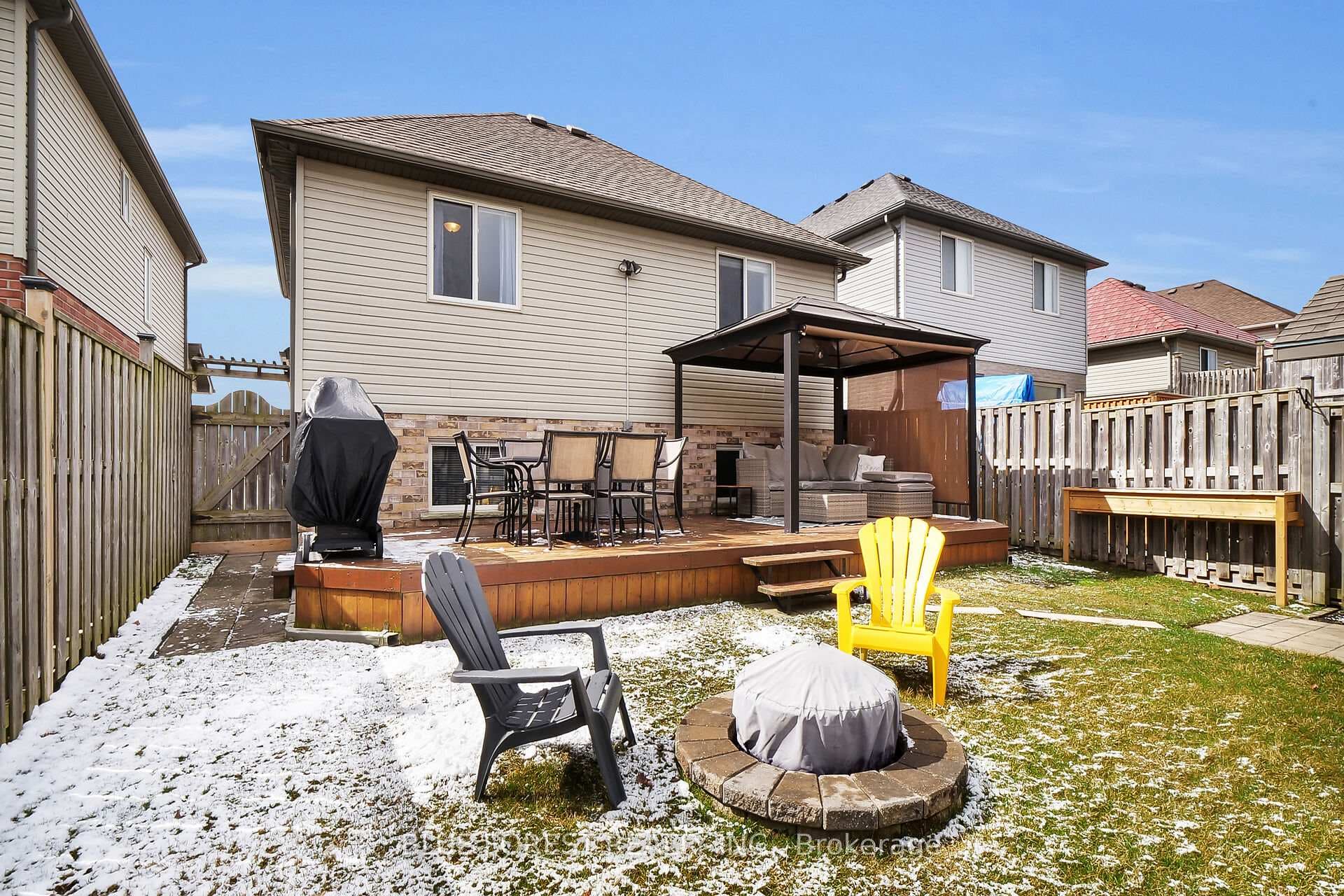 2891 Meadowgate Boulevard photo 14