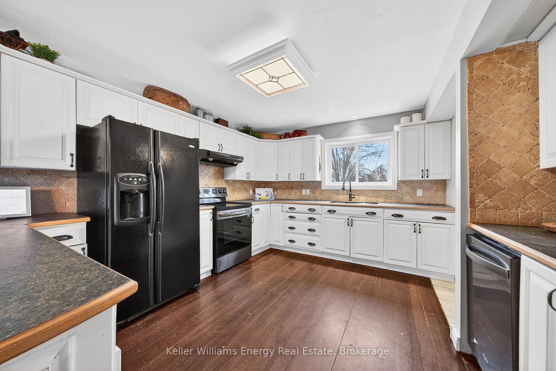 1114 Harrington Road photo 19