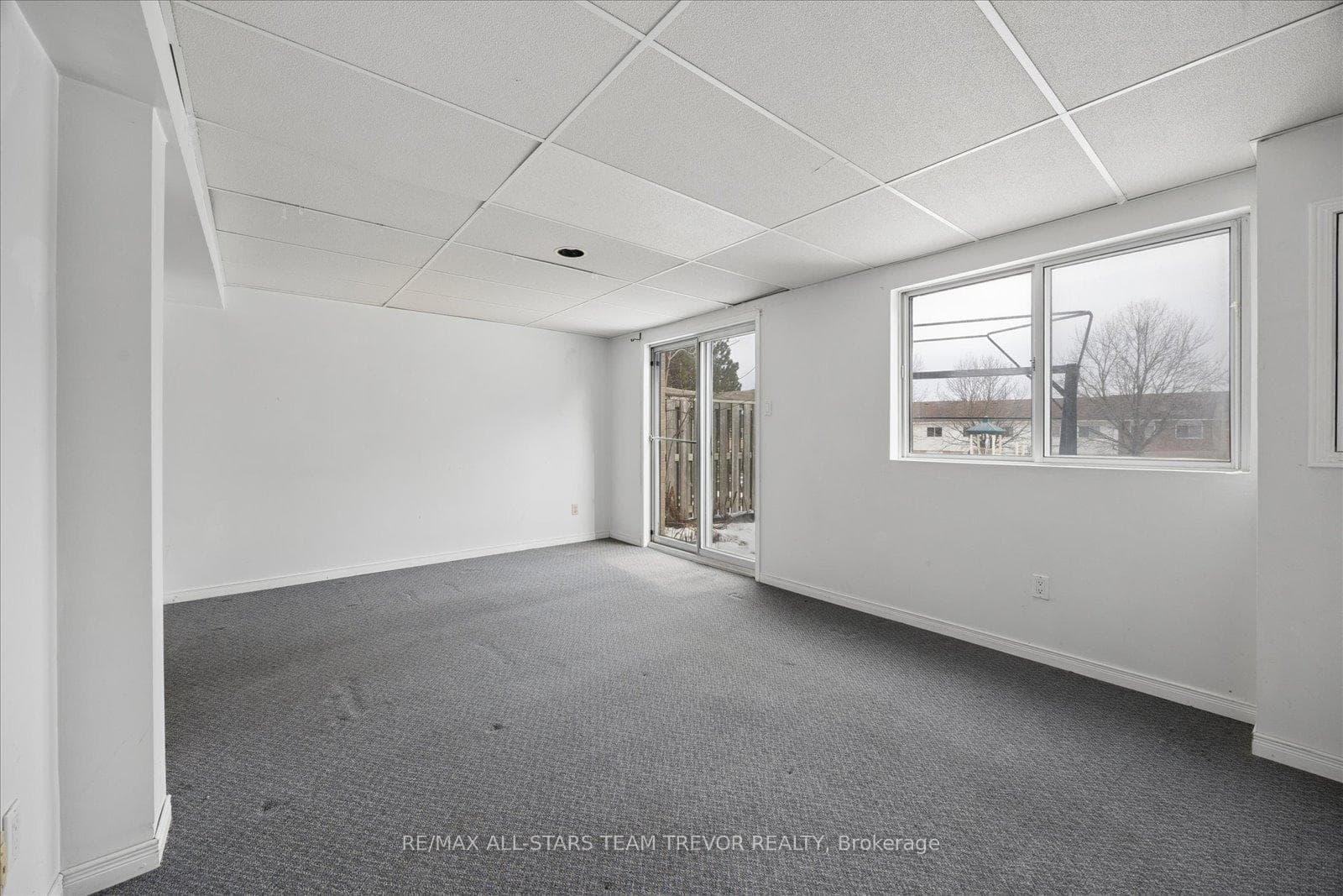 611 Gibney Crescent Unit 24 photo 27