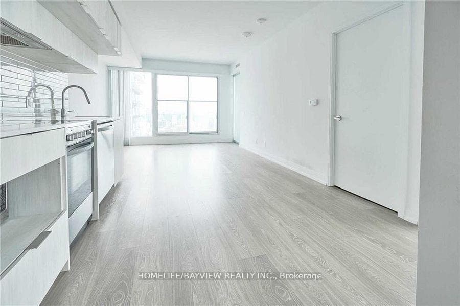 181 dundas Street Unit 4103 photo 3