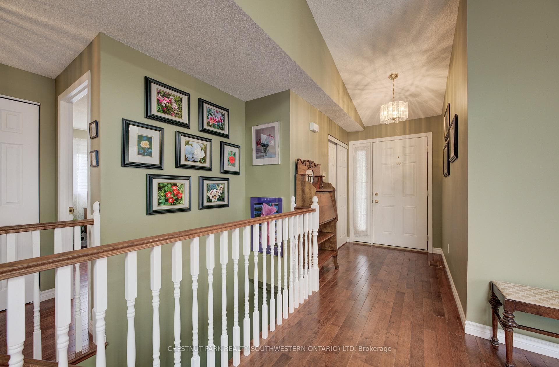 264 Newport Place photo 6