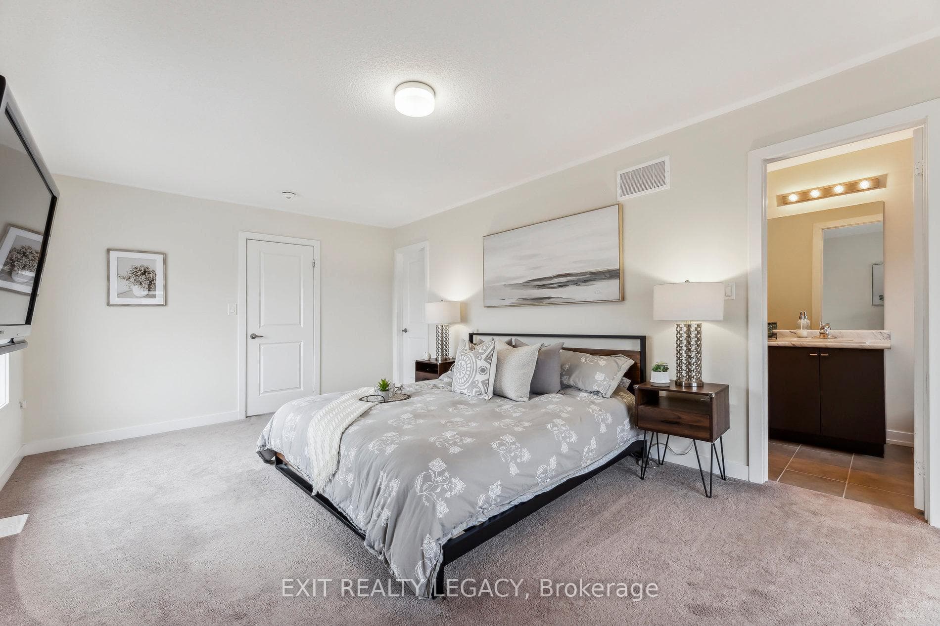 2528 Castlegate Crossing N/A photo 33