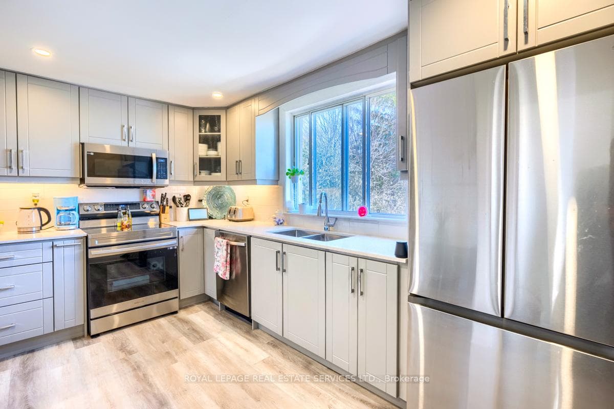 18 Ewing Street Unit 1 photo 10