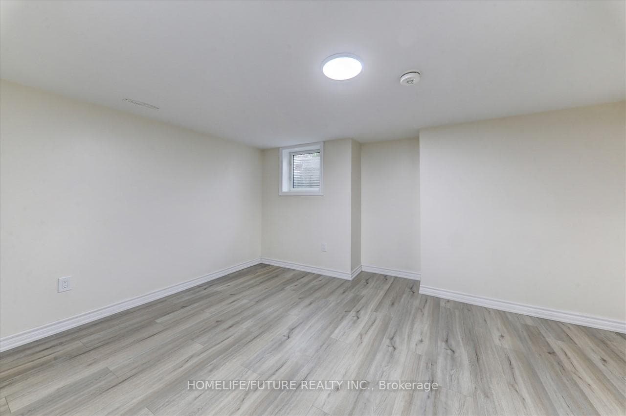 1337 Margate Drive Unit Bsmt photo 17