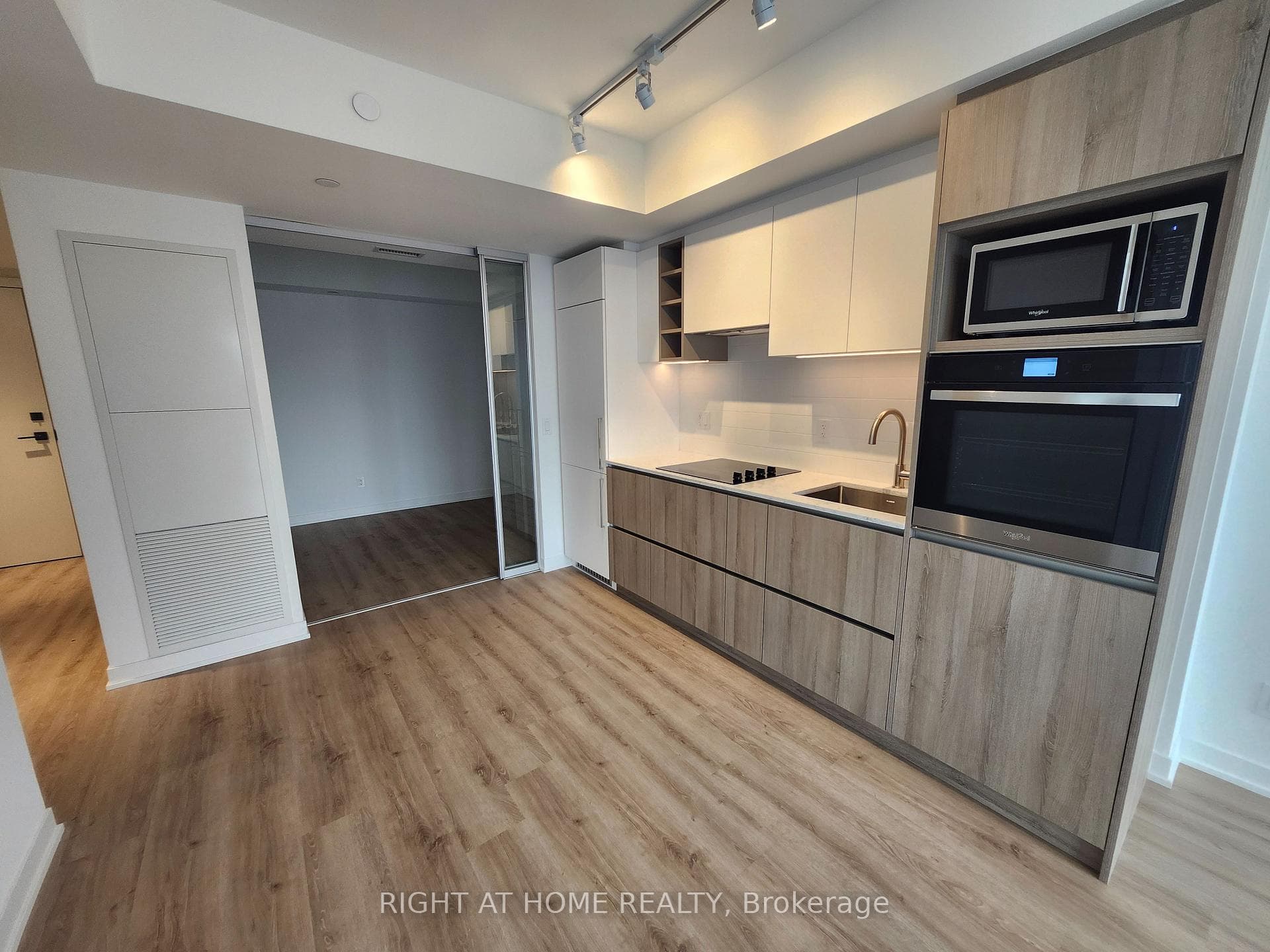 319 Jarvis Street Unit 2807 photo 5