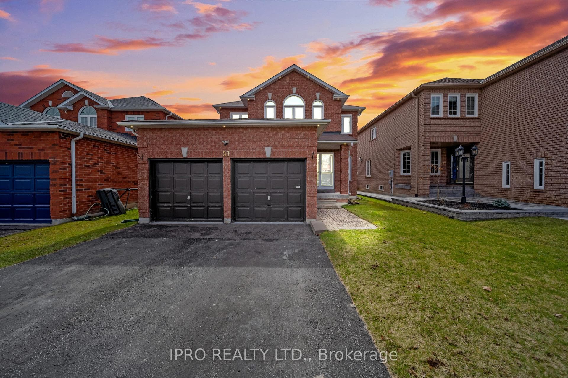 51 Tipton Crescent photo 1