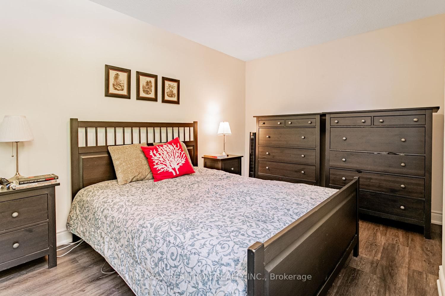 22 Shallmar Boulevard Unit 108 photo 10