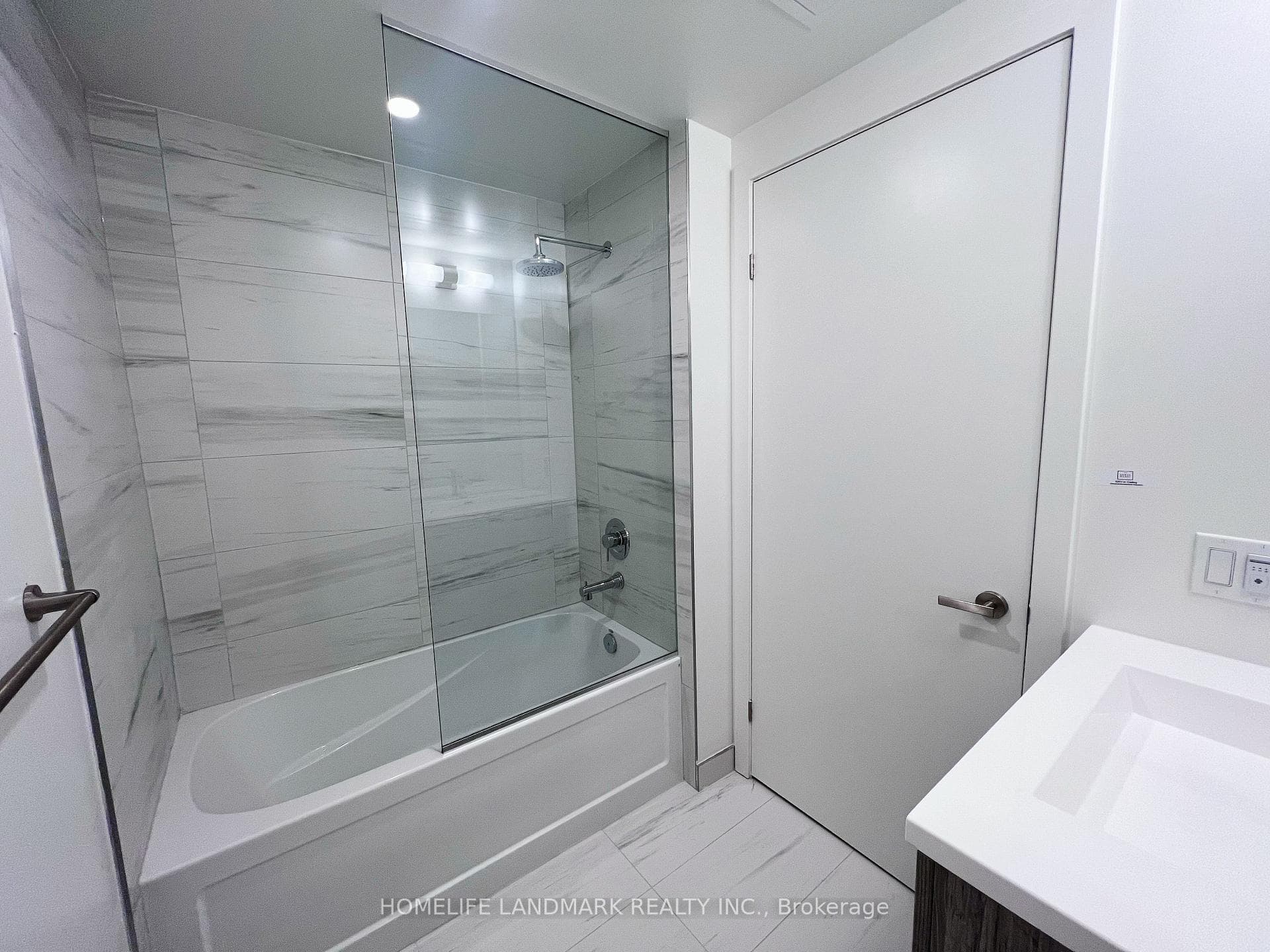 138 Downes Street Unit 5710 photo 12