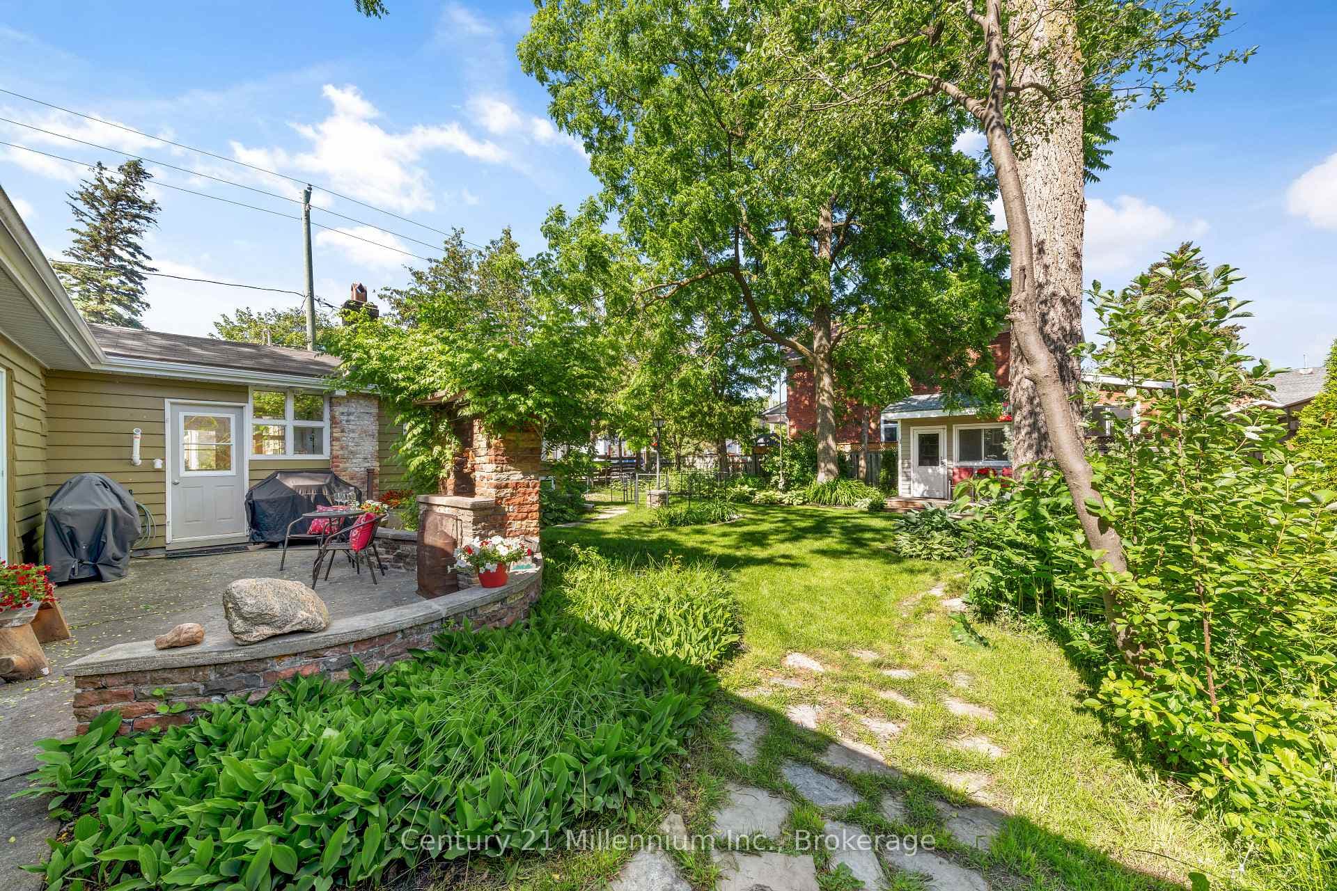 91 Beech Street photo 30