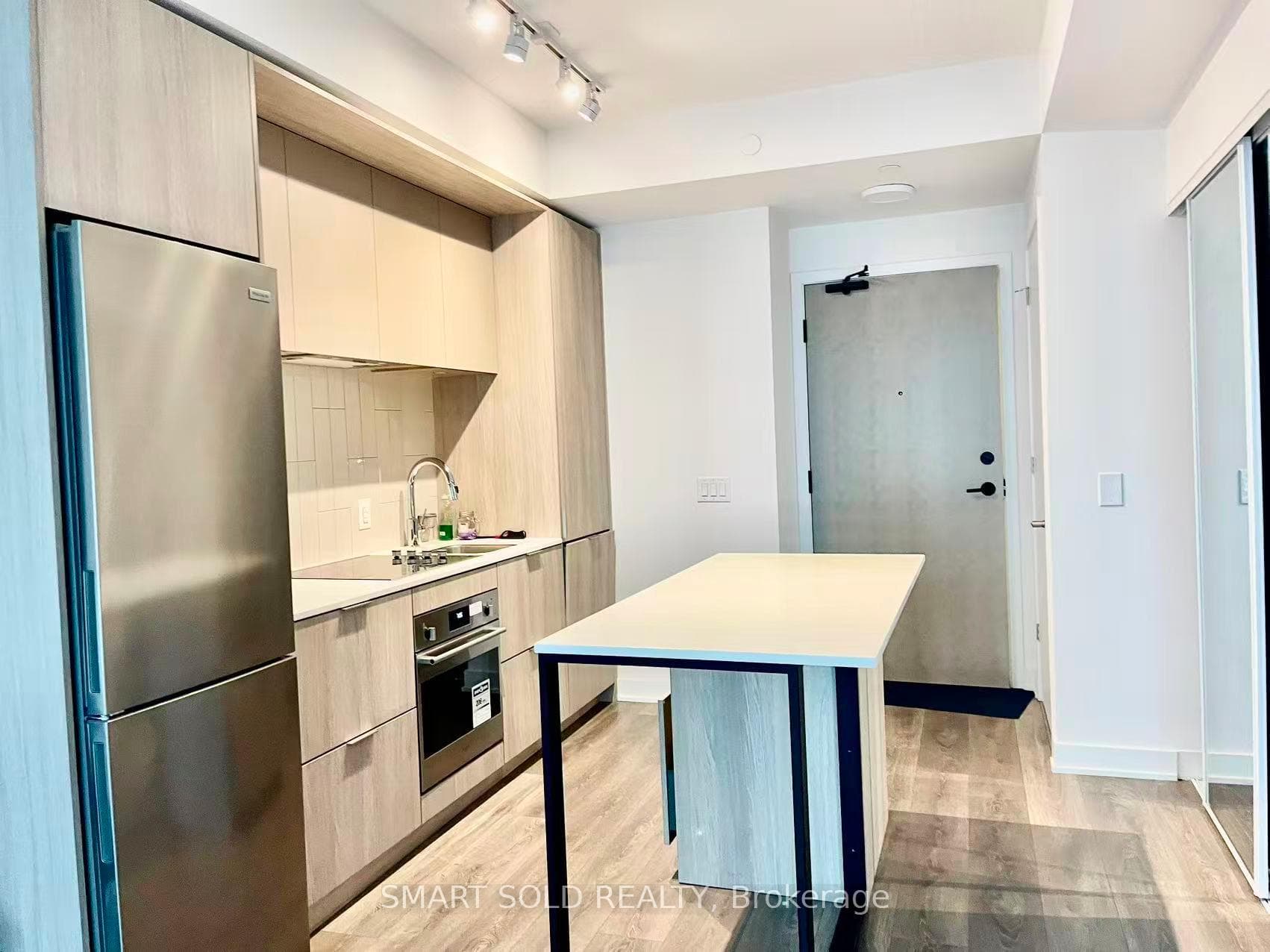 35 Tubman Avenue Unit 612 photo 1