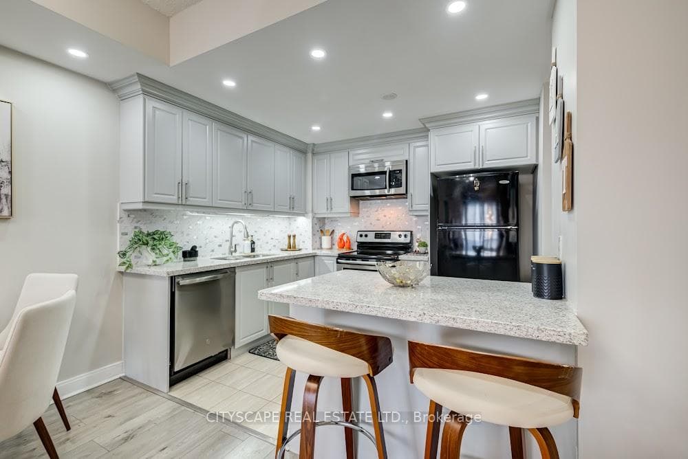 60 Absolute Avenue Unit 2507 photo 16