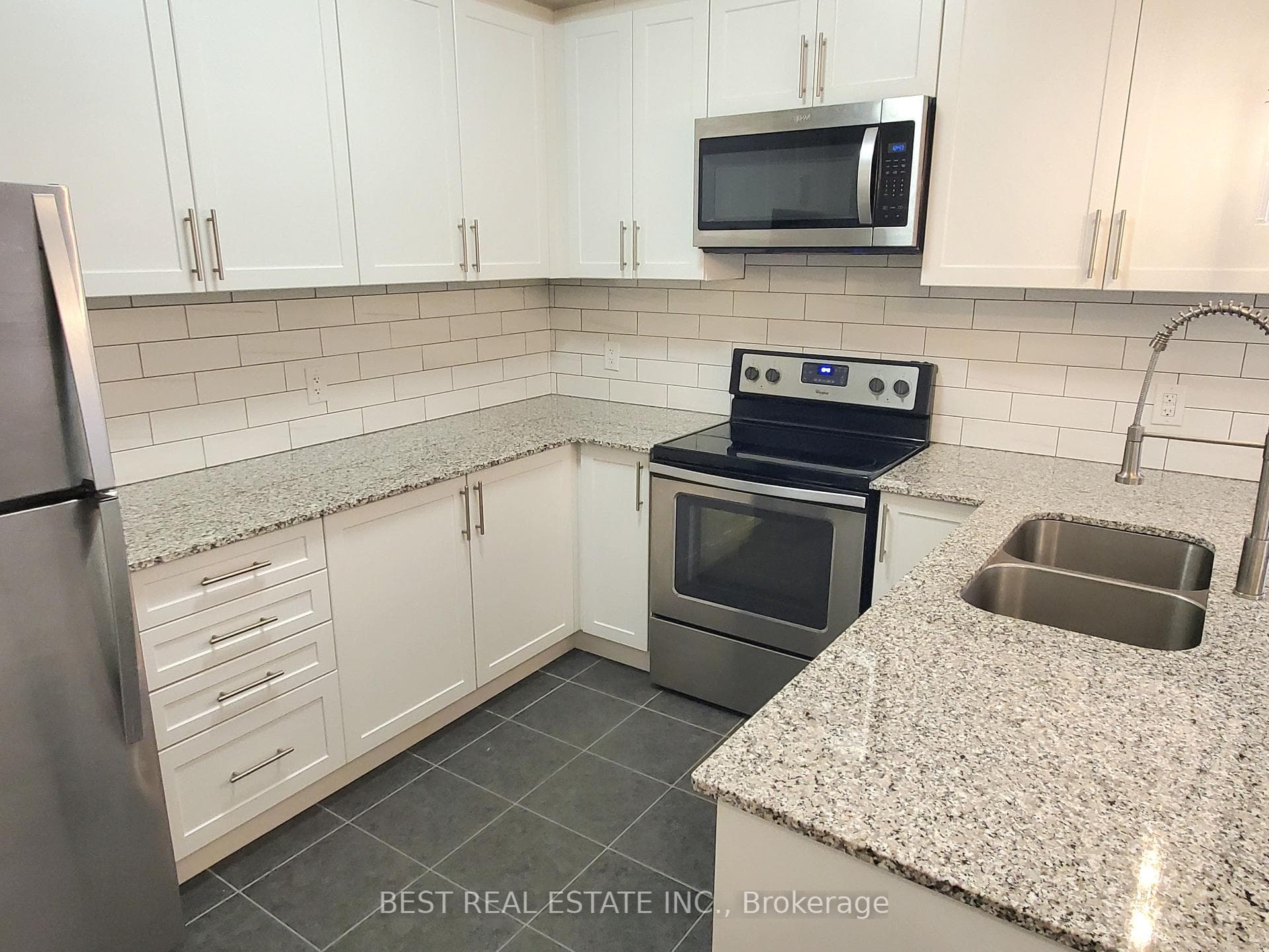 2388 Khalsa Gate Unit 304 photo 6