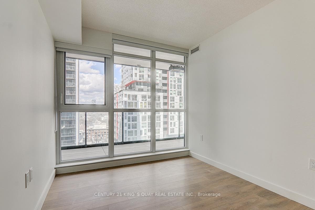38 Widmer Street Unit 2011 photo 11