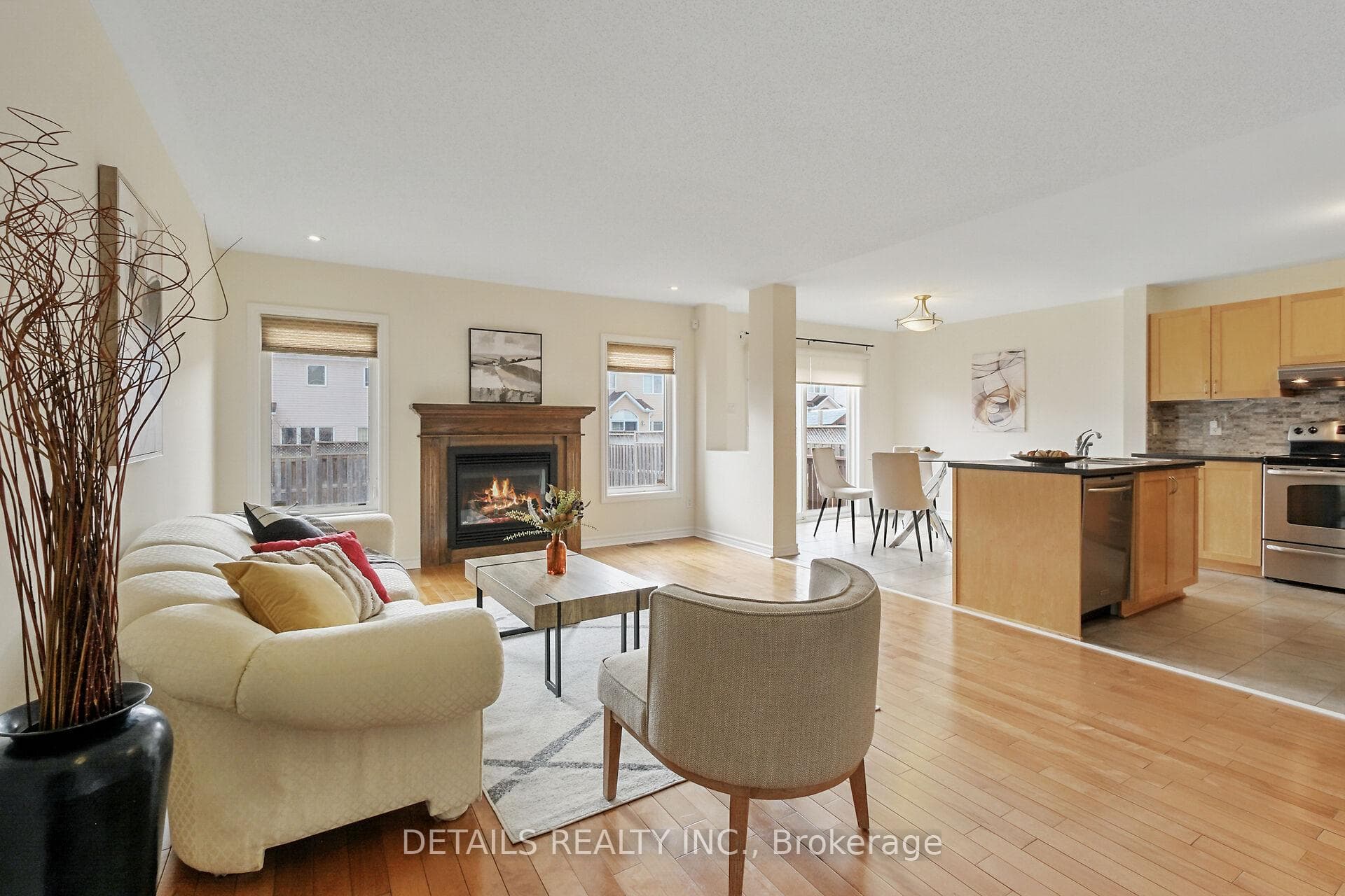 404 Abbeydale Circle photo 4