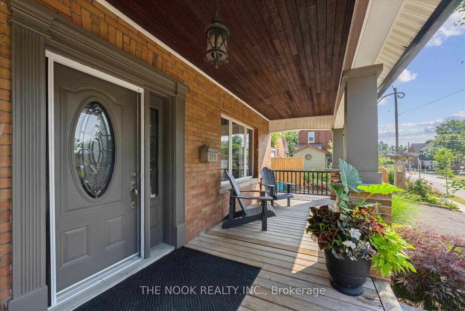 314 Richmond Street photo 4