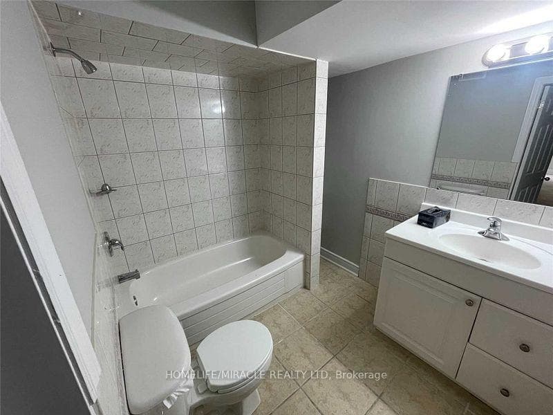 76 Jack Rabbit Crescent photo 9