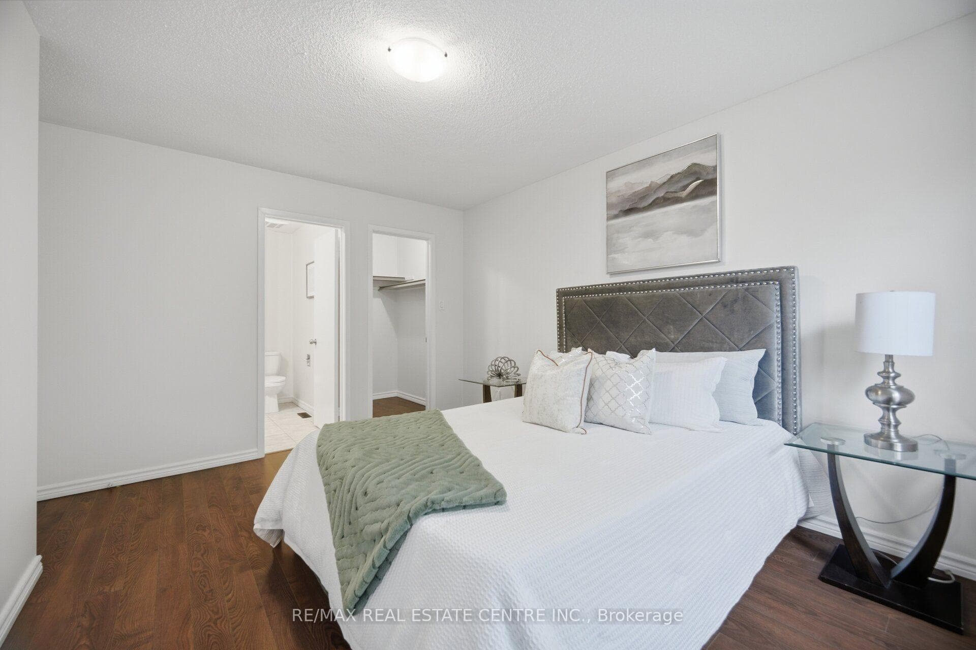 706 Carrying Place photo 29