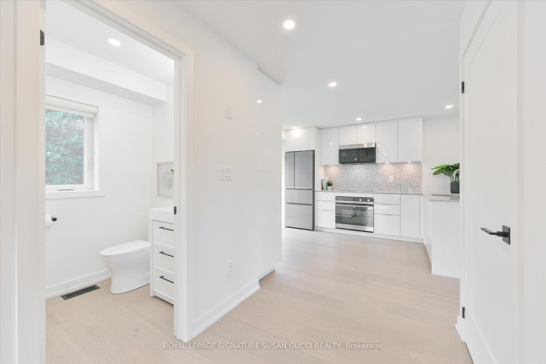 22 Donora Drive photo 12