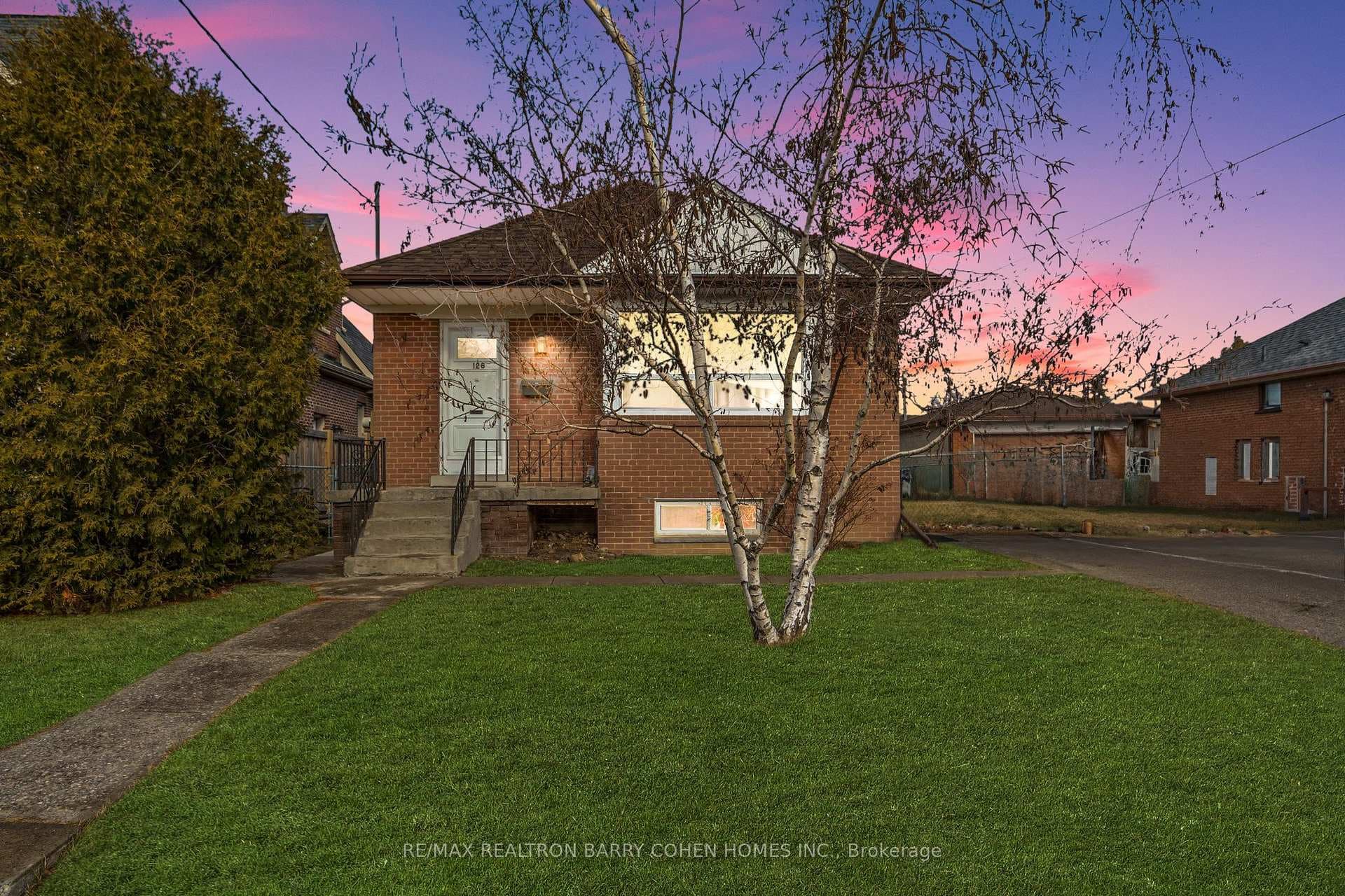 126 Anthony Road photo 2