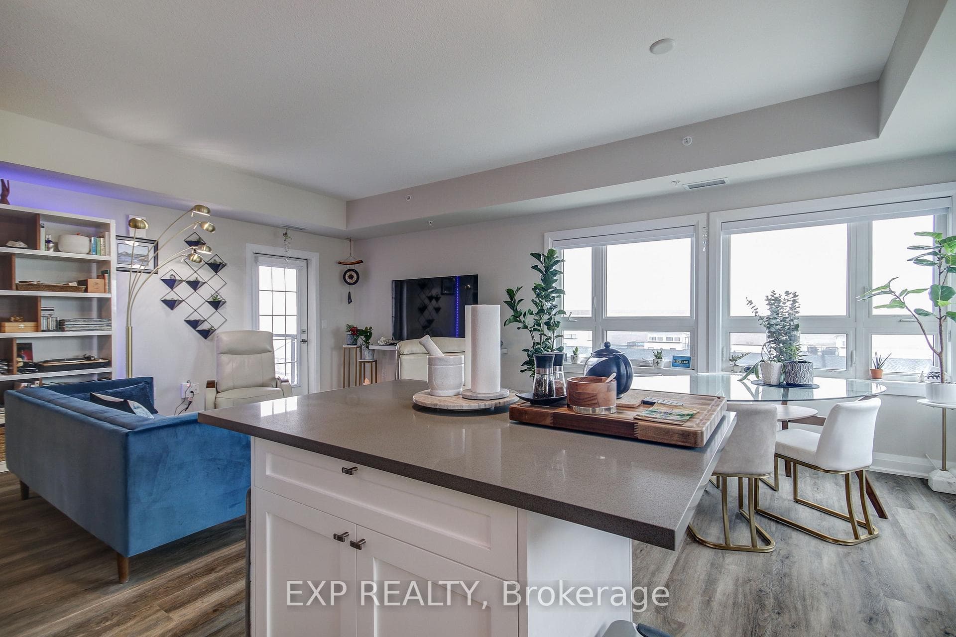 120 Summersides Boulevard Unit 409 photo 32