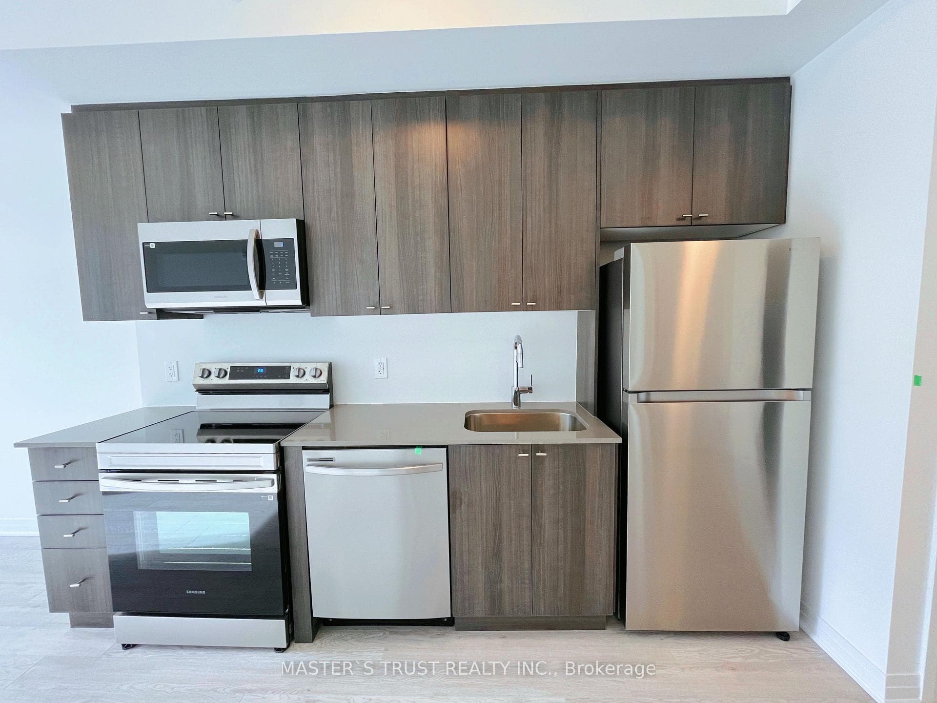 480 Gordon Krantz Avenue Unit 301 photo 6
