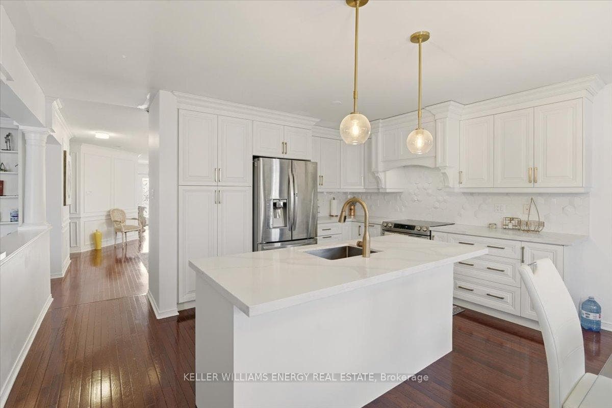 66 Oceanpearl Crescent photo 21