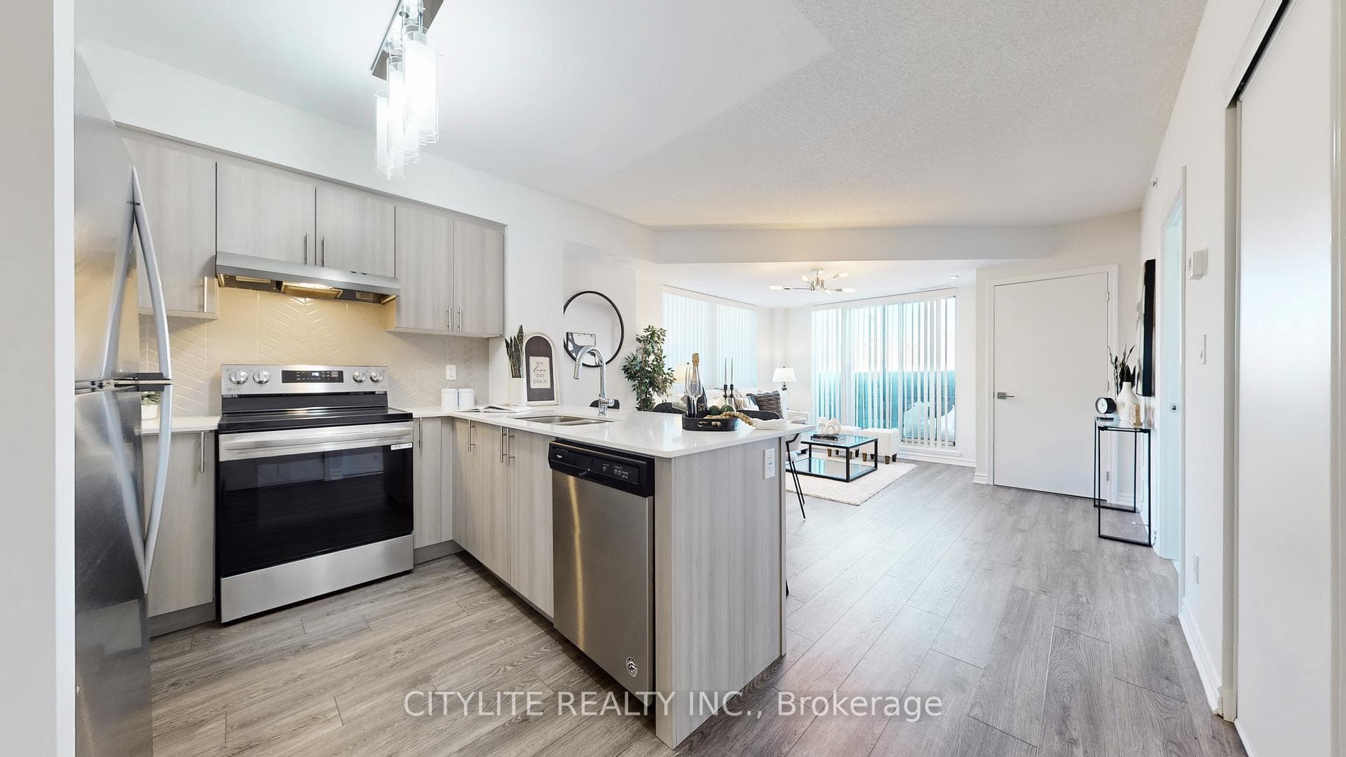 1 Falaise Road Unit 313 photo 7