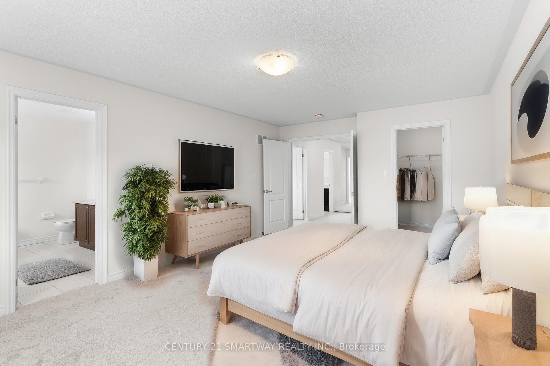 40 HUNTSWORTH Avenue photo 28