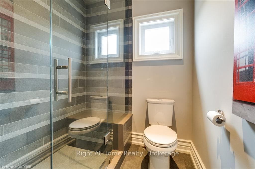 298 FELAN Avenue photo 38