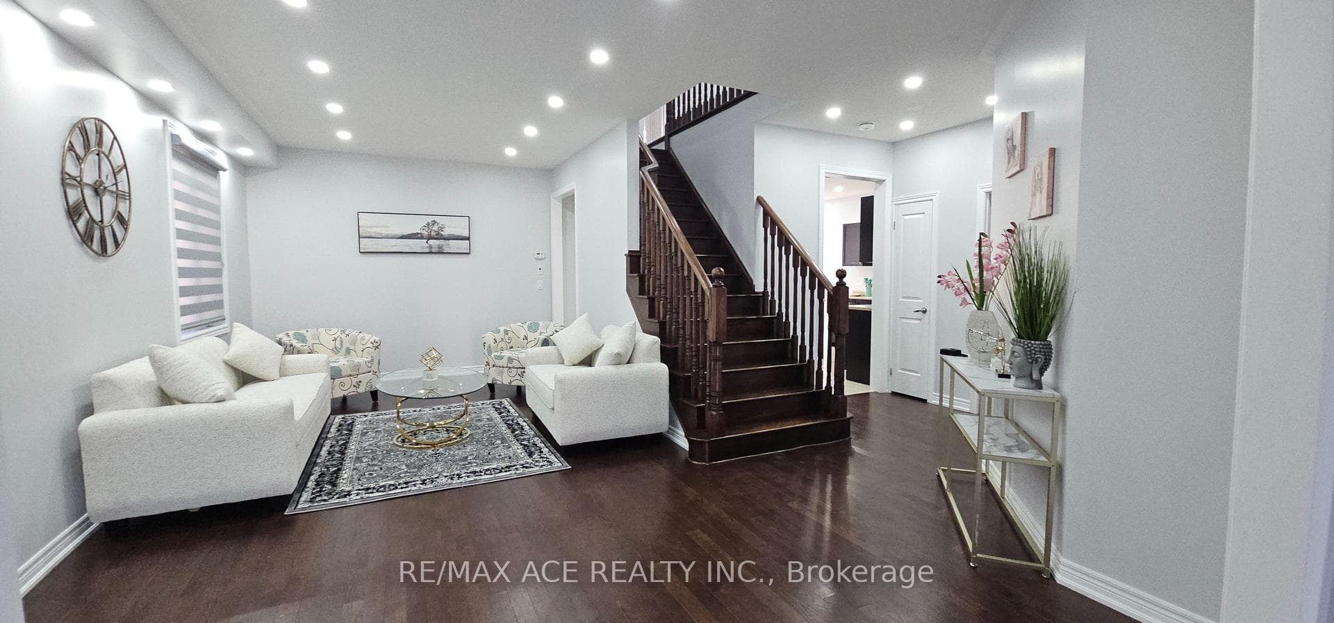10 Gusul Avenue photo 11