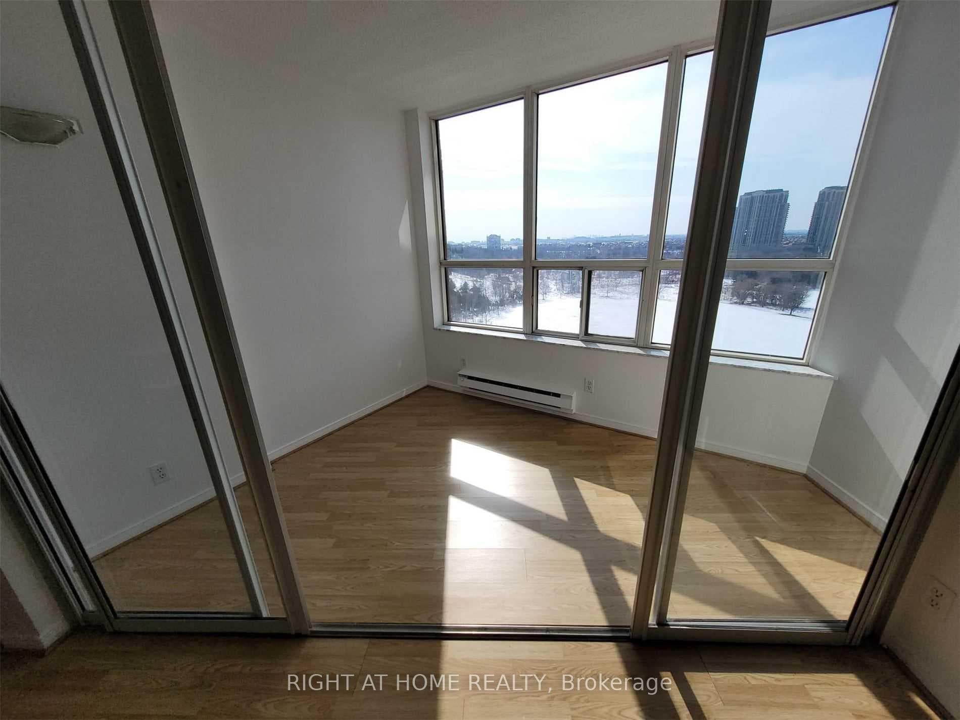 6 Humberline Drive Unit 813 photo 9