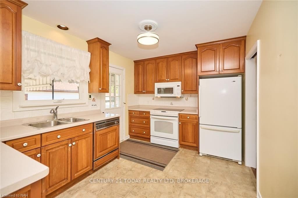kitchen----custom cherrywood cabinets