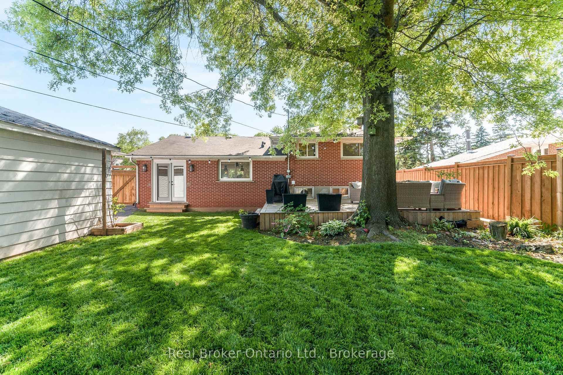 377 Duncombe Drive photo 32