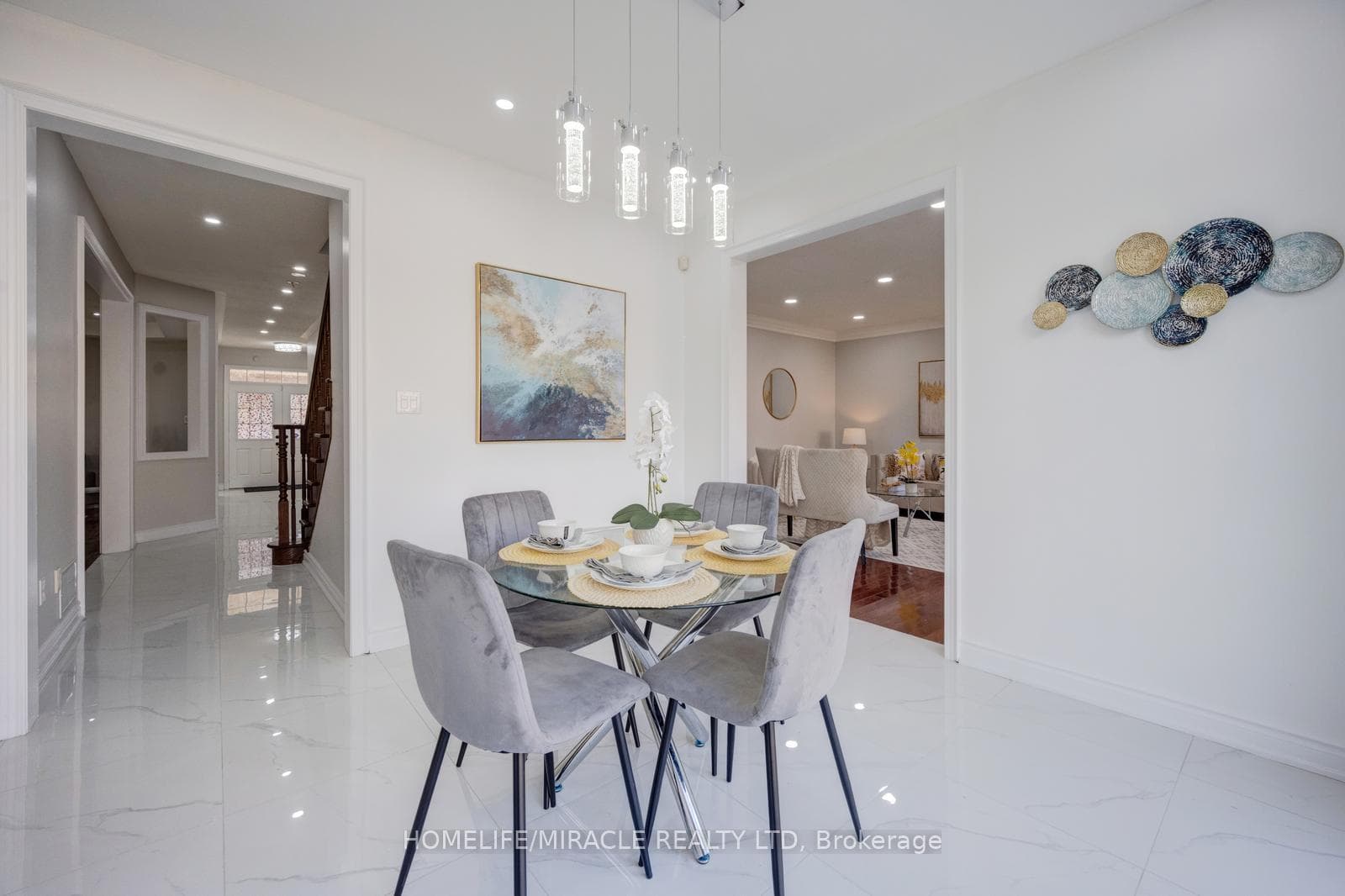 17 Latania Boulevard photo 16