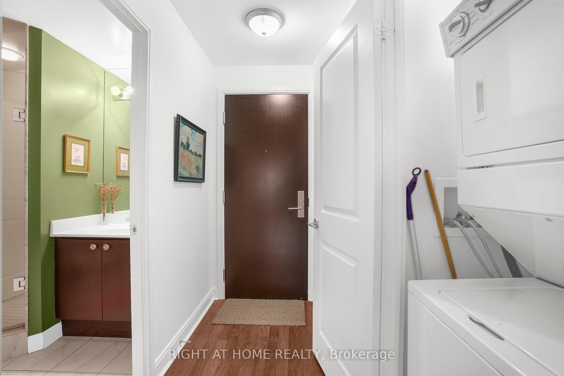 50 Absolute Avenue Unit 2405 photo 4