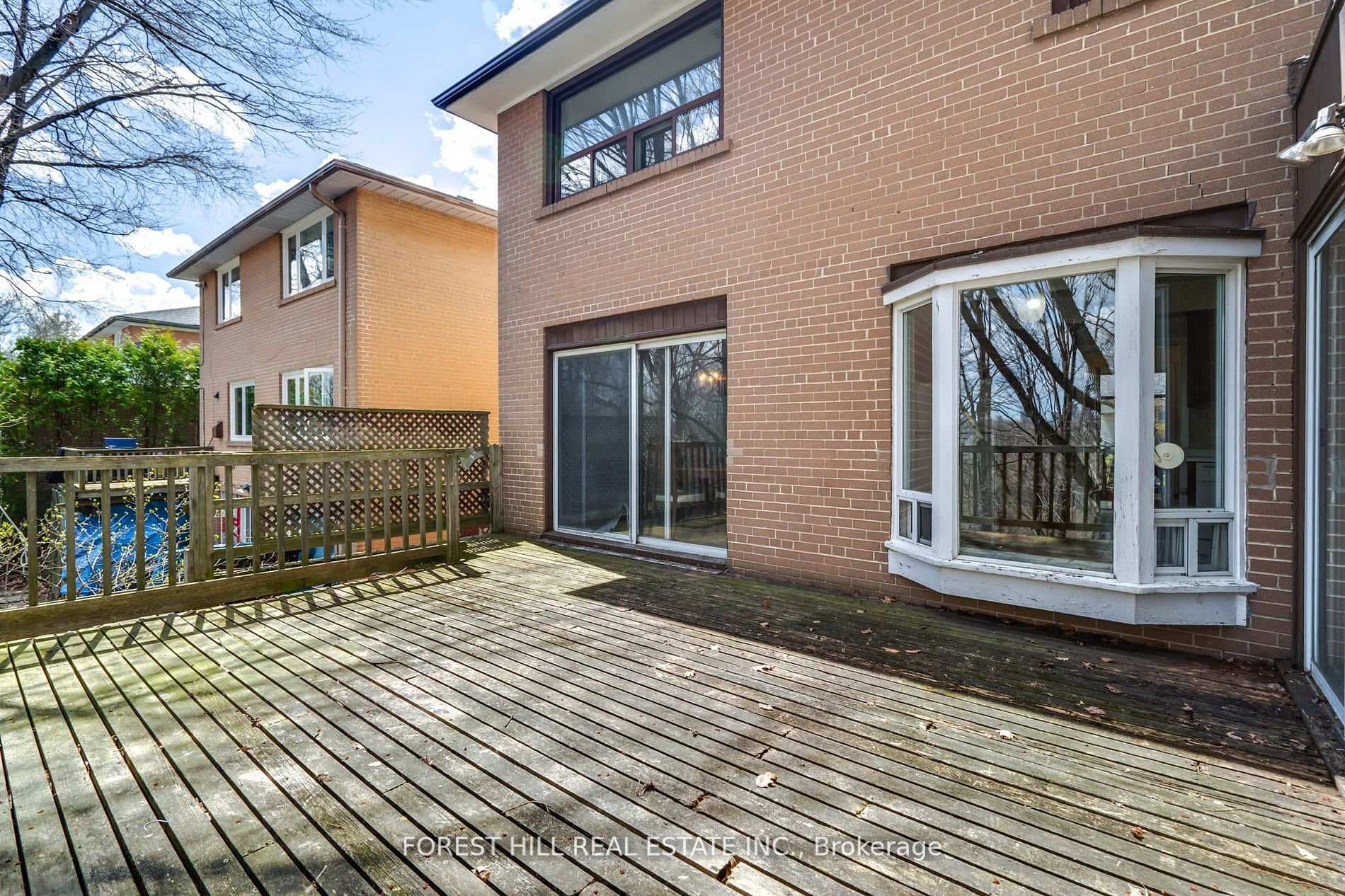 12 Overbrook Place photo 29