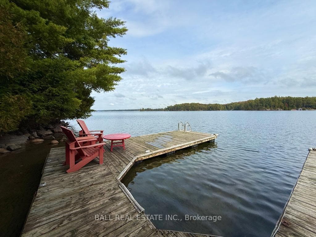 551 Renwick Road photo 37