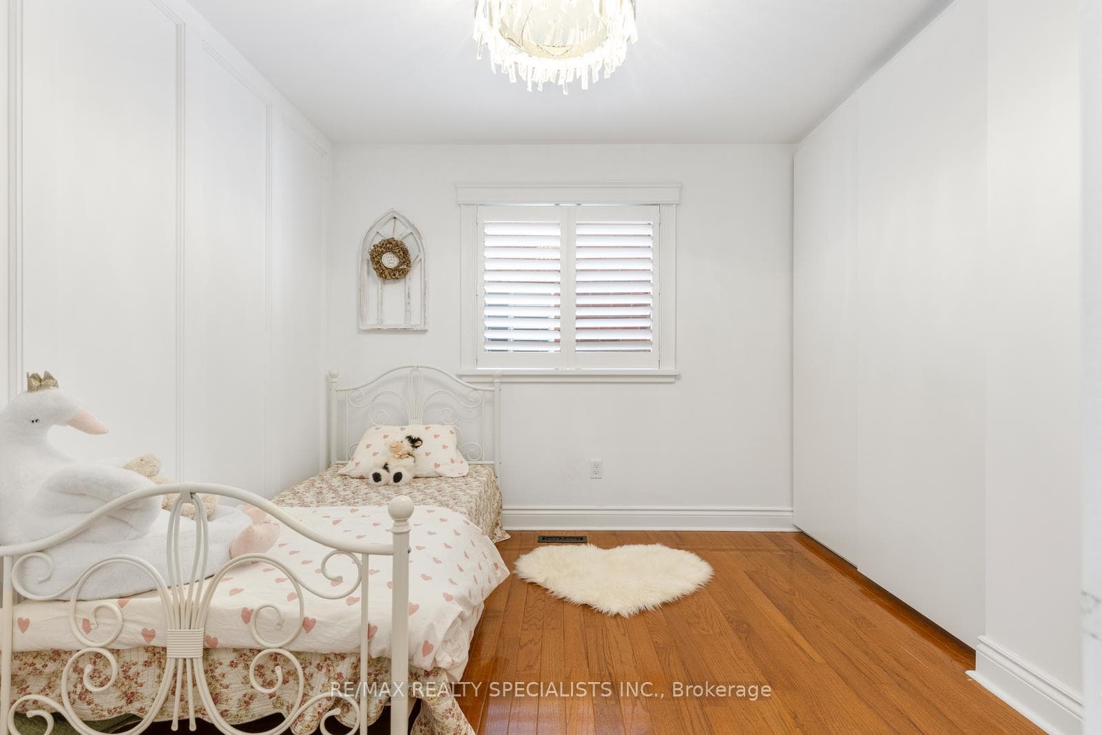 7076 Gillespie Lane photo 32