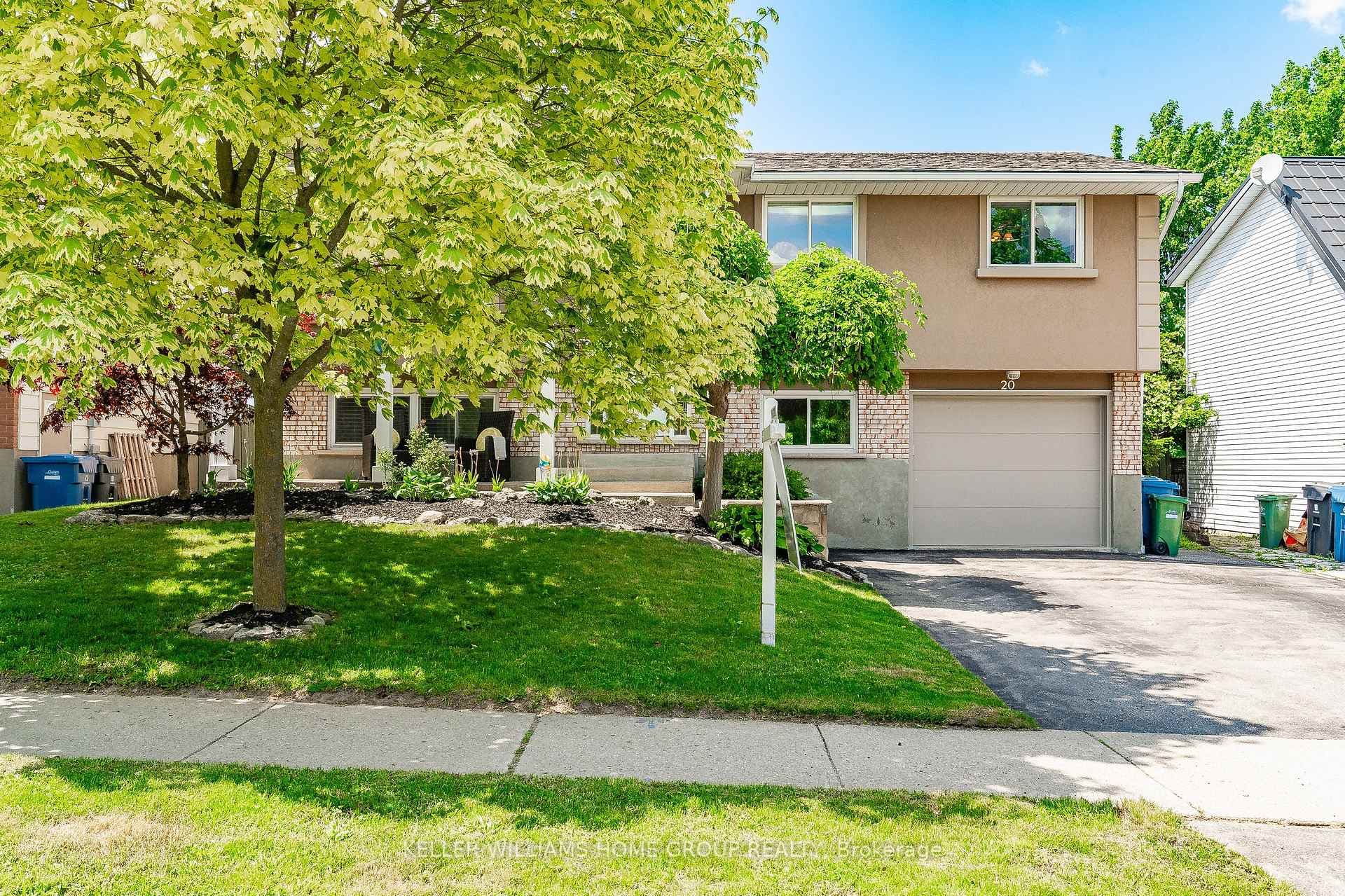20 Springdale Boulevard photo 4