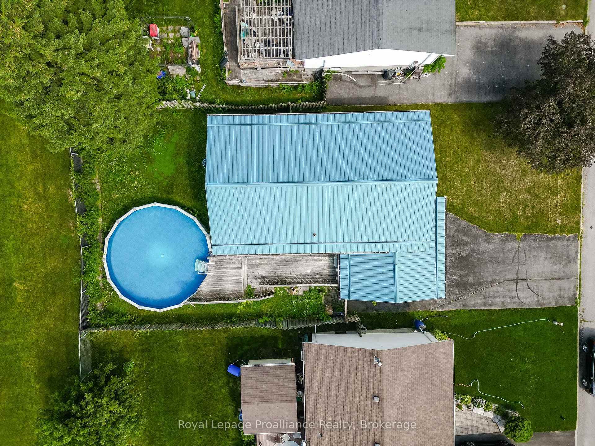 44 Ireland Drive photo 42