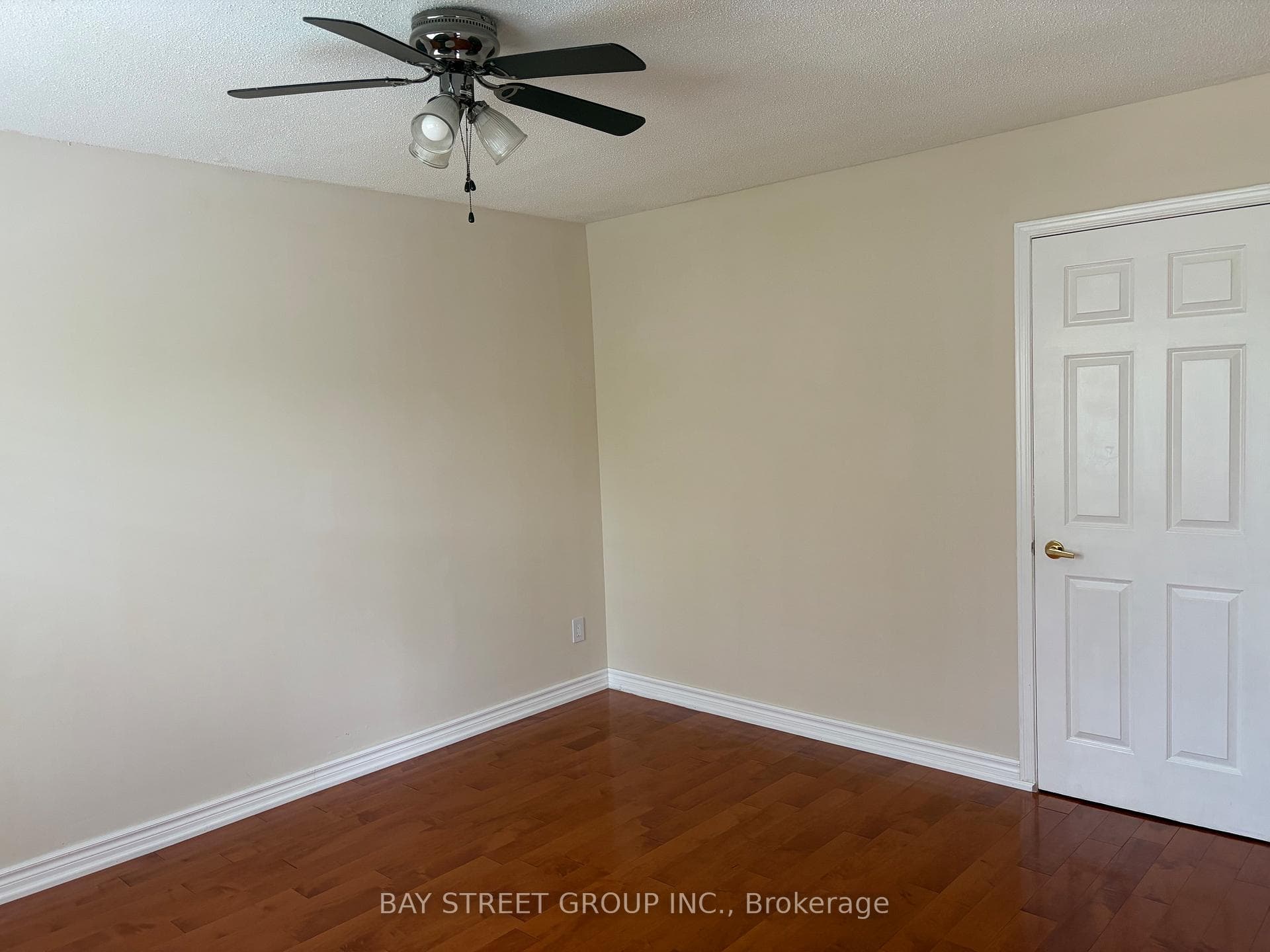 107 Stave Cres Crescent photo 18