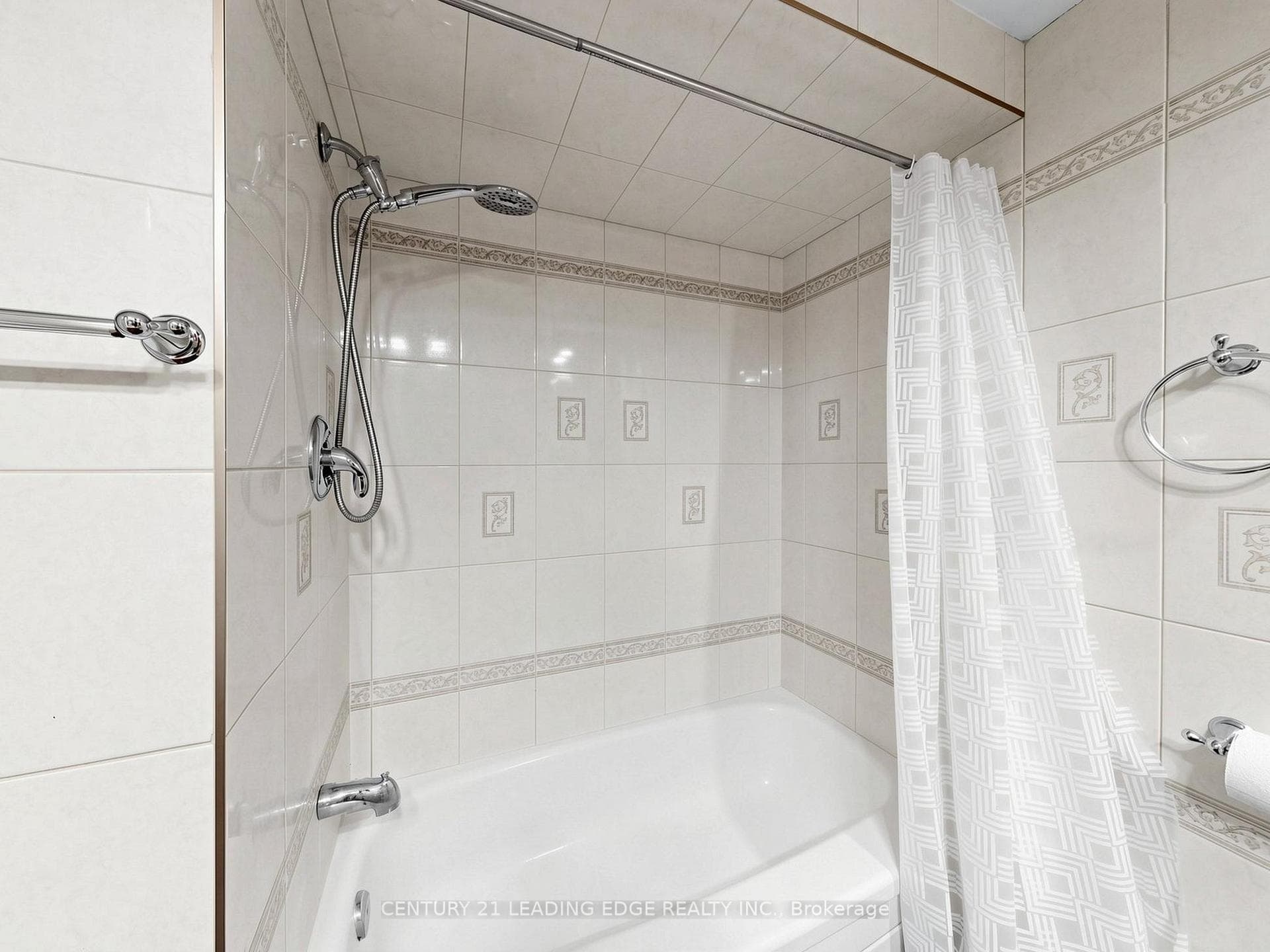 19 Deverill Crescent photo 27