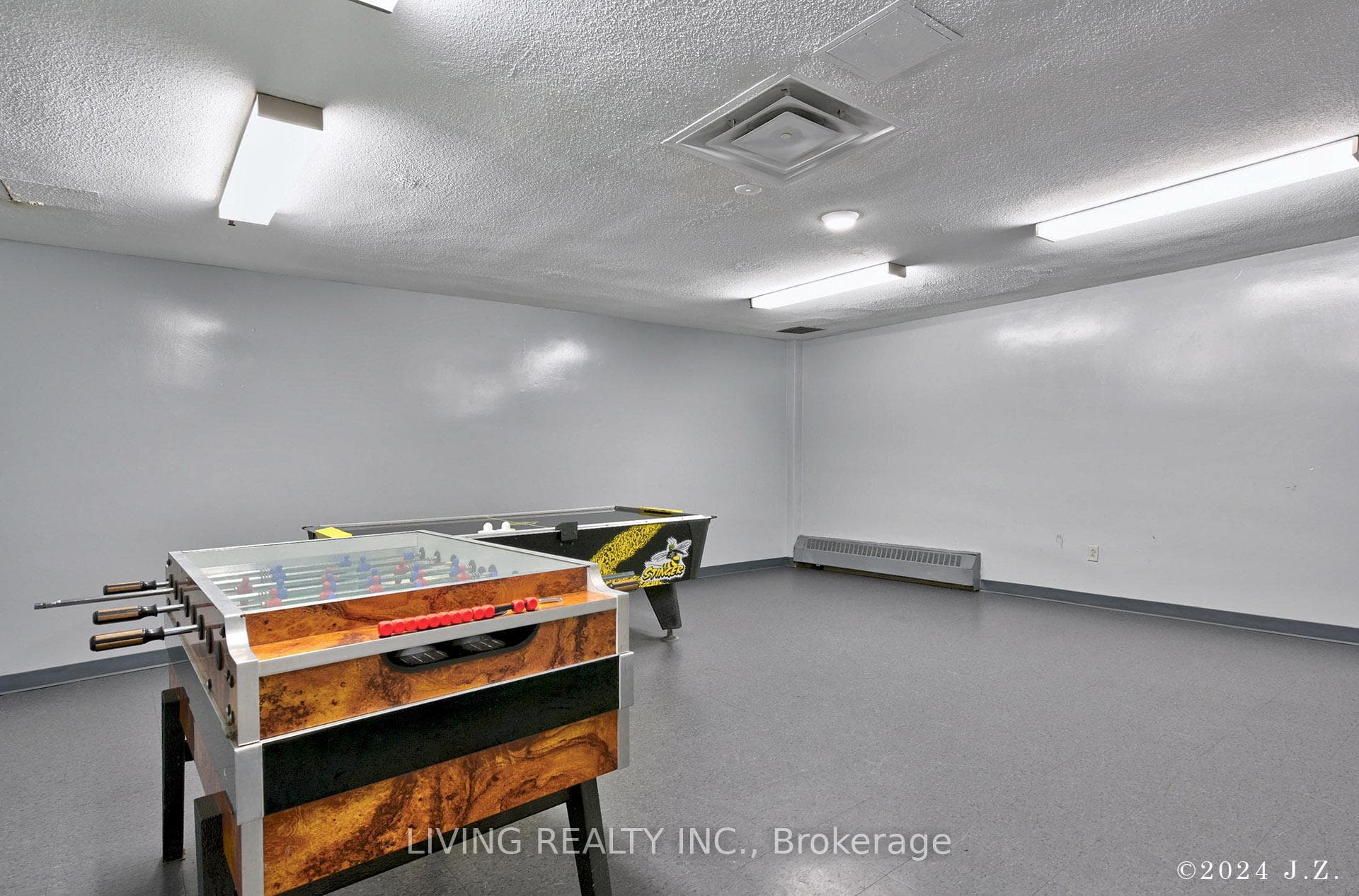 362 The East Mall N/A Unit 401 photo 28