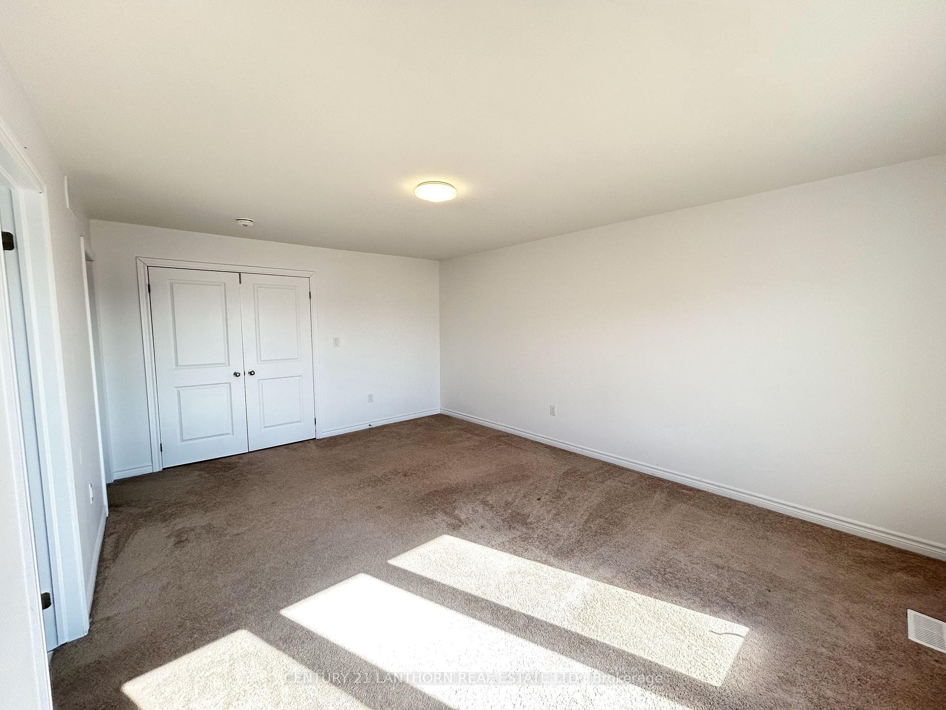 18 Tegan Court photo 27