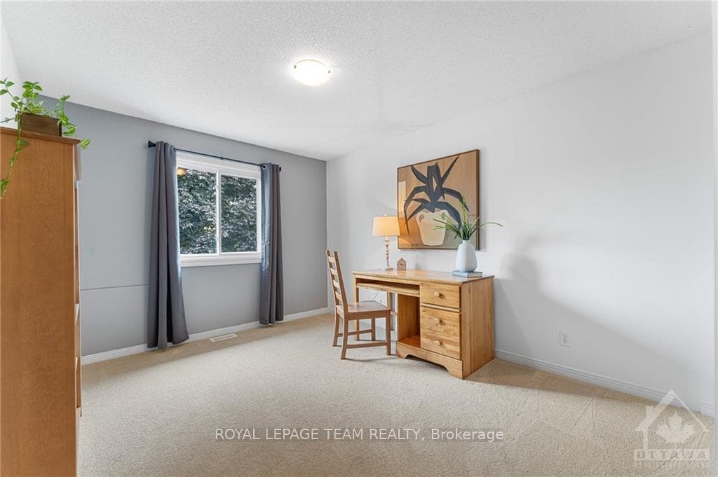 11 STONE PARK Lane photo 18