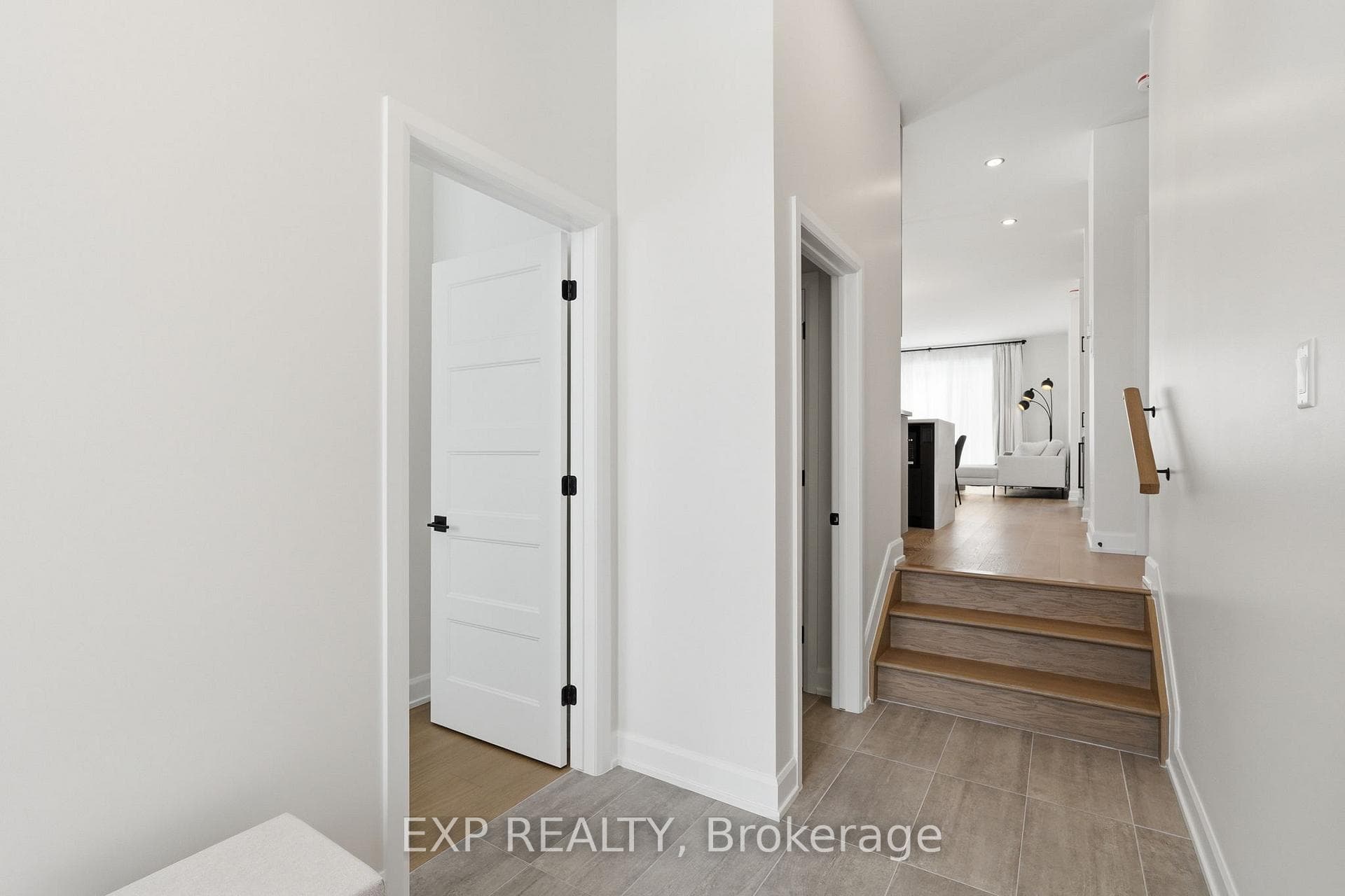 46 Hughes Circle photo 3