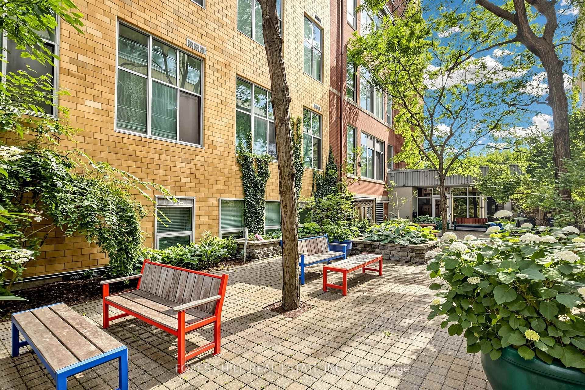 21 Nassau Street Unit 301 photo 33