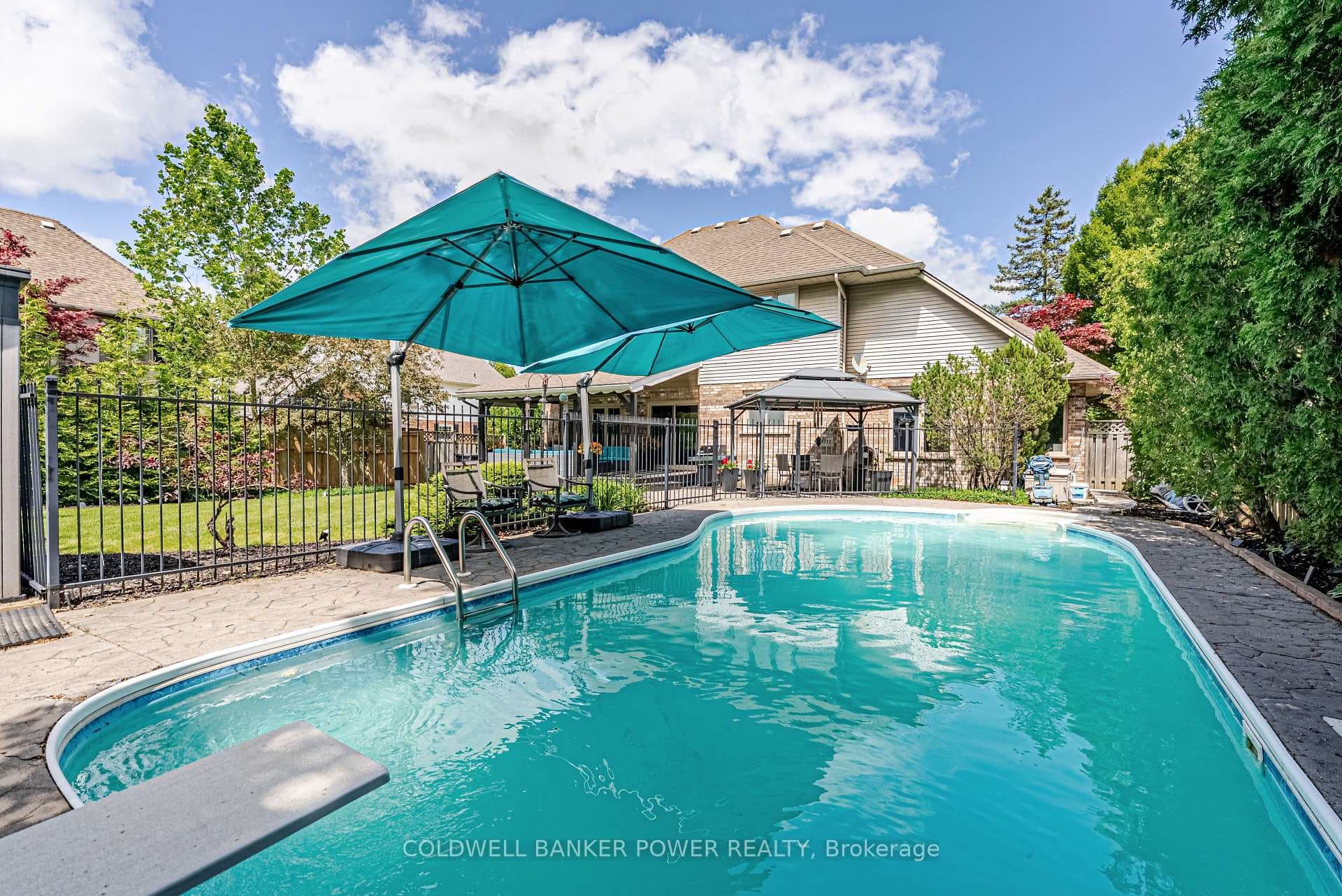 54 Grasmere Crescent photo 4
