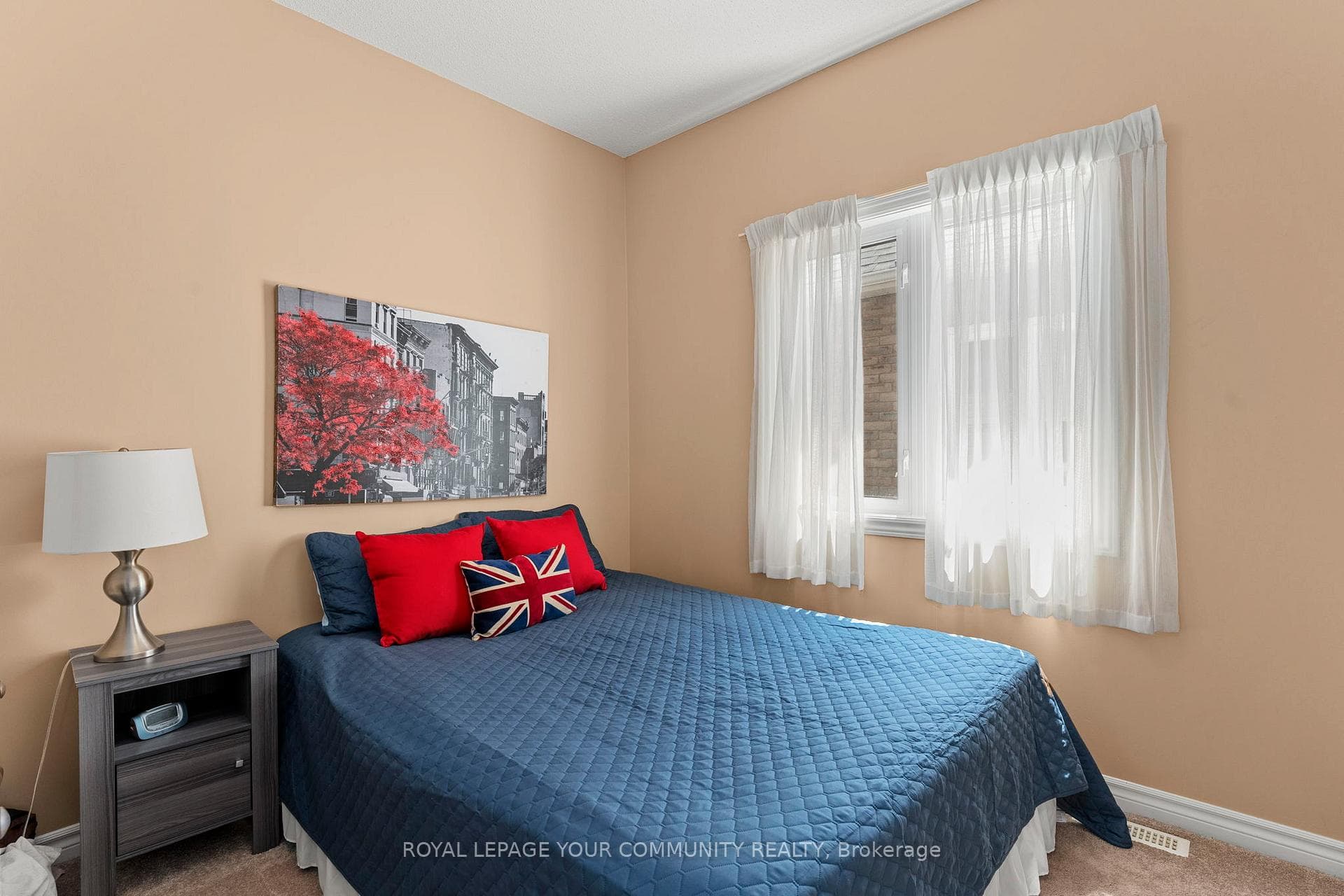 42 Arlington Drive photo 18